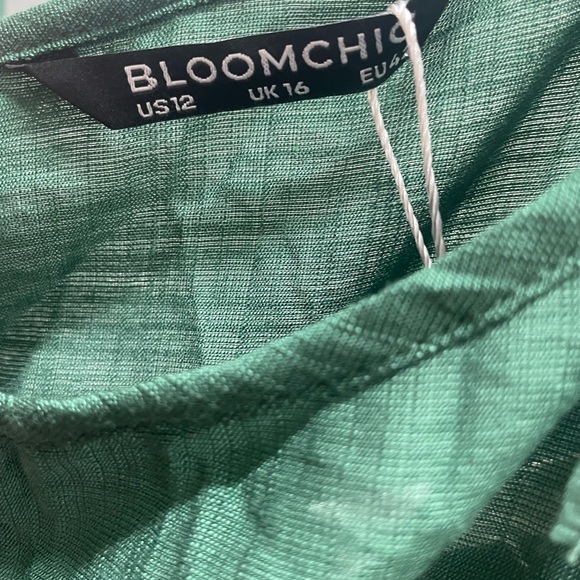 New BloomChic Solid Button Pocket Elastic Waist
Knotted Shoulder Jumpsuit 12 L - Picture 11 of 13